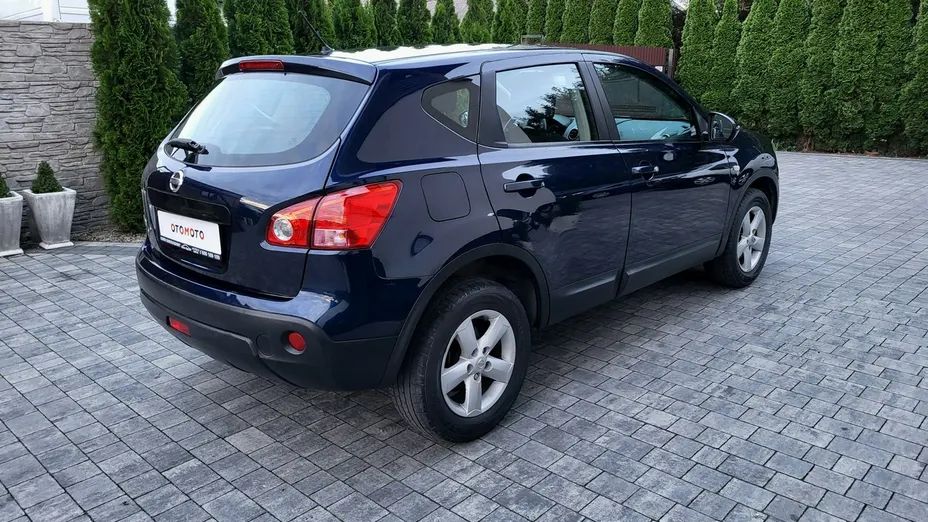NISSAN Qashqai -