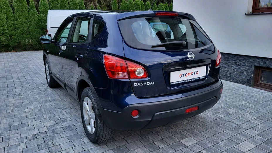 NISSAN Qashqai -