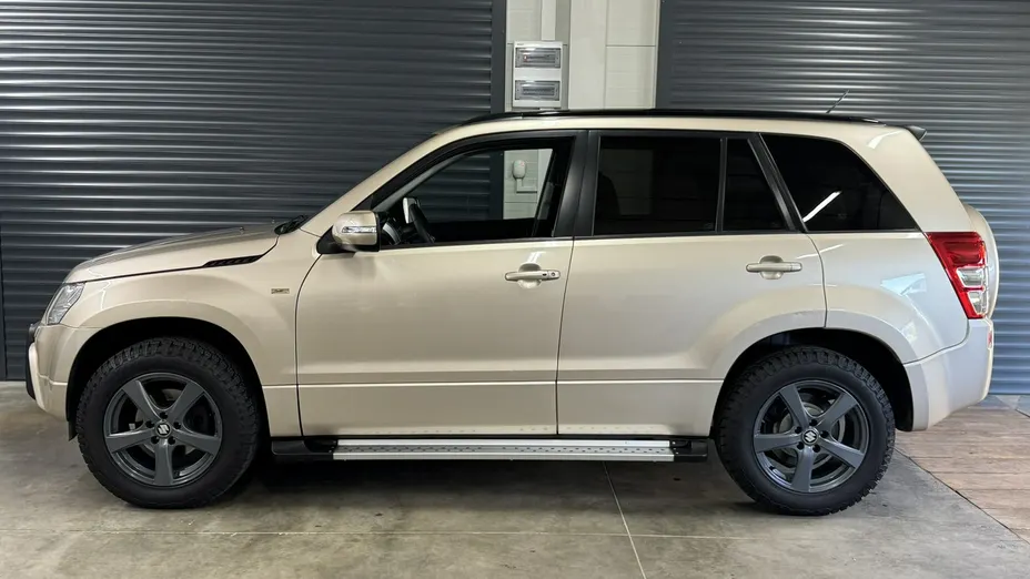 SUZUKI Grand Vitara -