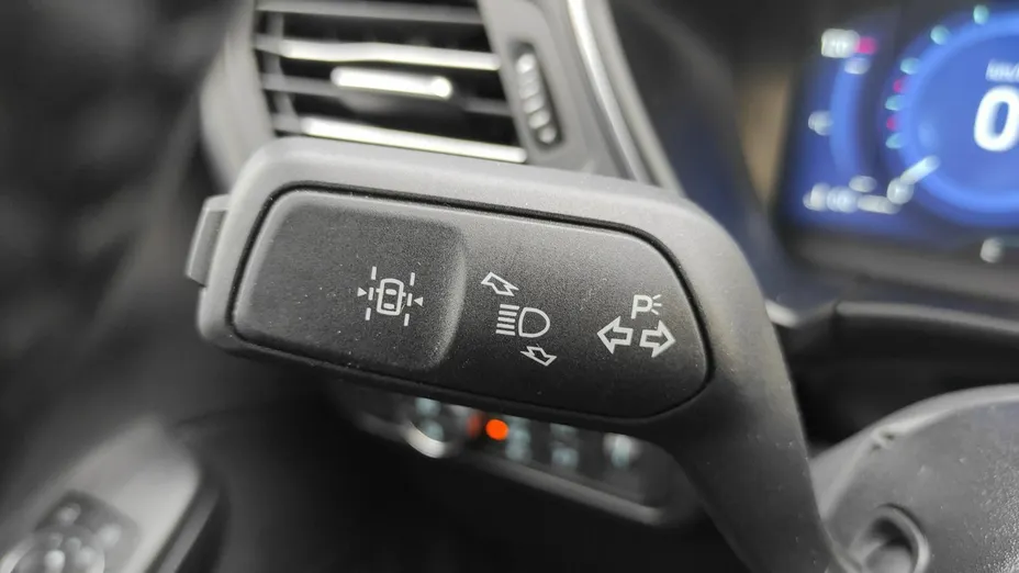 FORD Kuga -