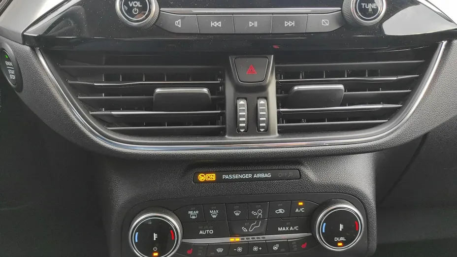 FORD Kuga -