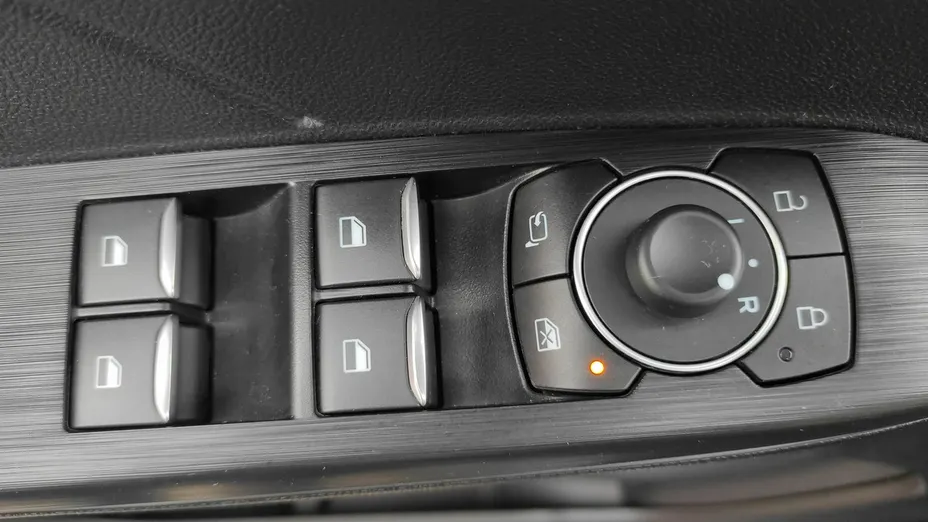 FORD Kuga -