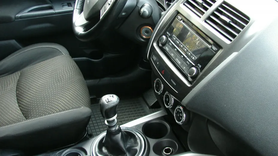MITSUBISHI ASX -