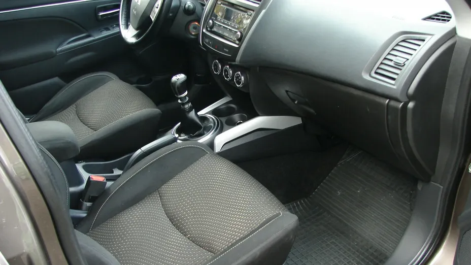 MITSUBISHI ASX -