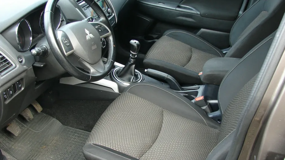 MITSUBISHI ASX -