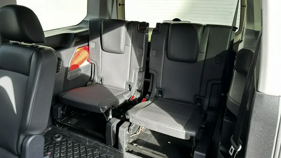 VOLKSWAGEN Caddy -