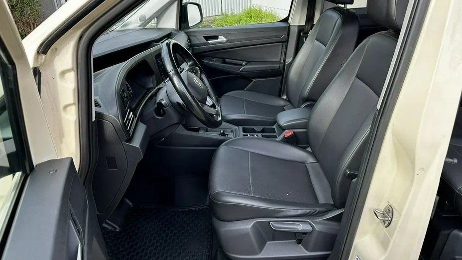VOLKSWAGEN Caddy -
