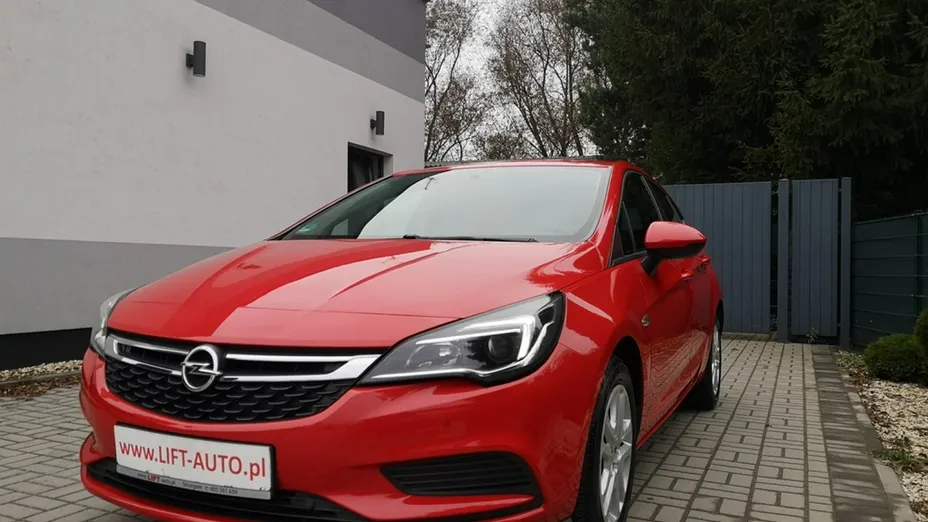 OPEL Astra -