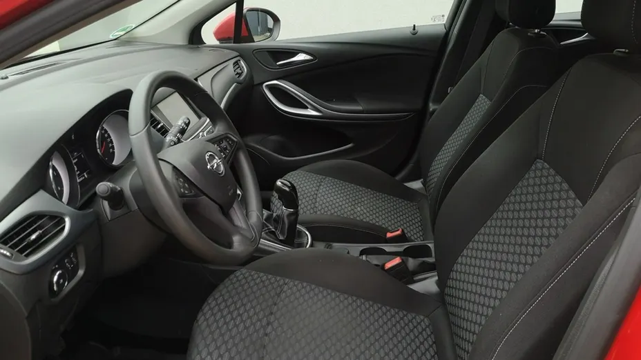 OPEL Astra -