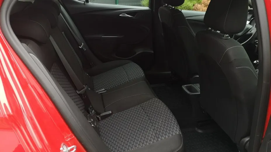 OPEL Astra -