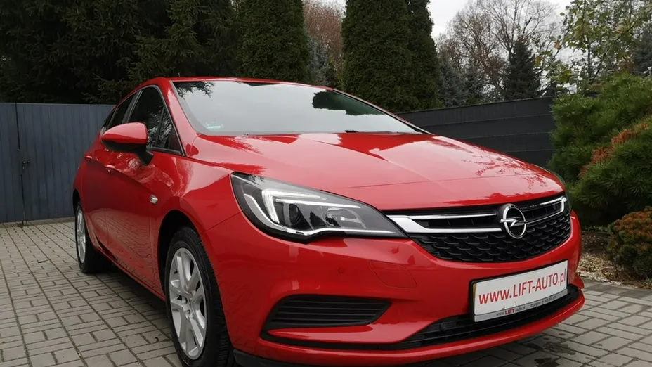 OPEL Astra -
