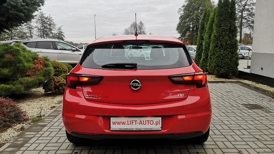 OPEL Astra -