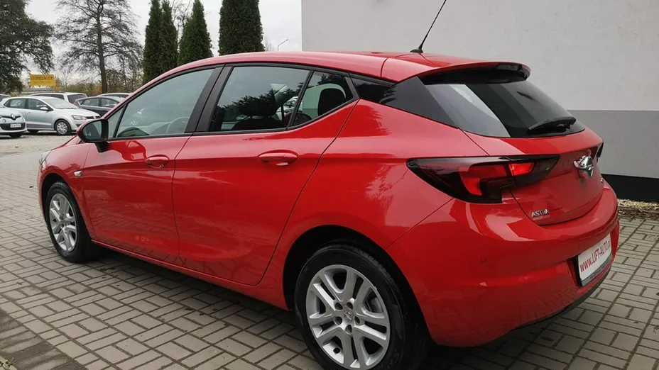 OPEL Astra -