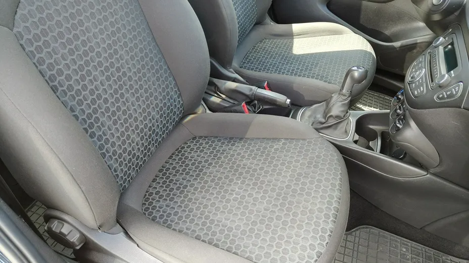 OPEL Corsa -