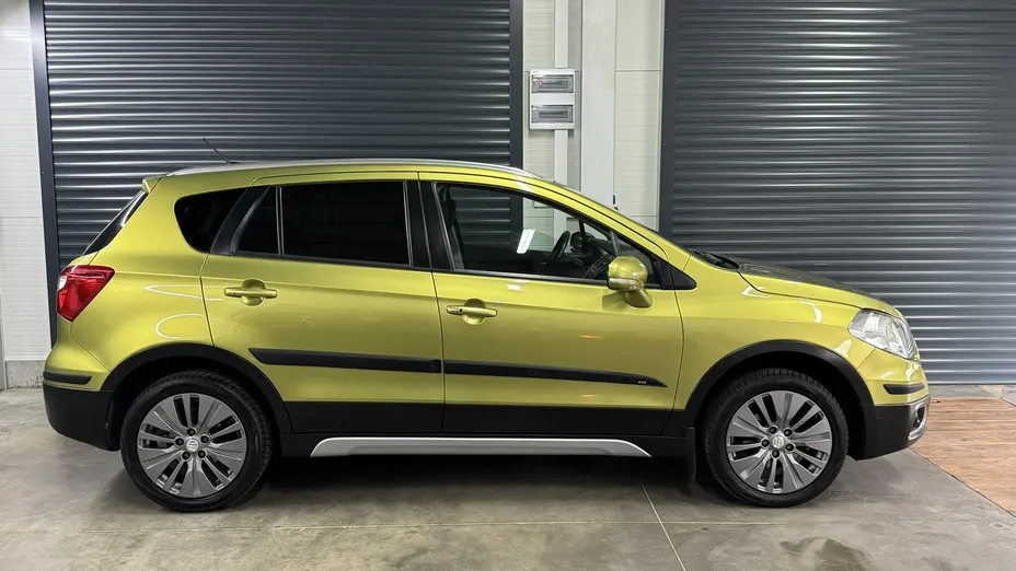 SUZUKI S-Cross -