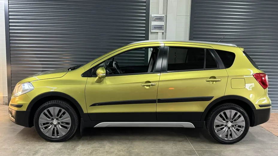 SUZUKI S-Cross -
