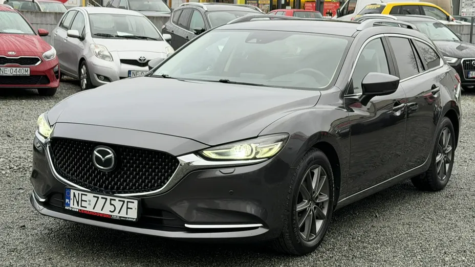 MAZDA 6 -