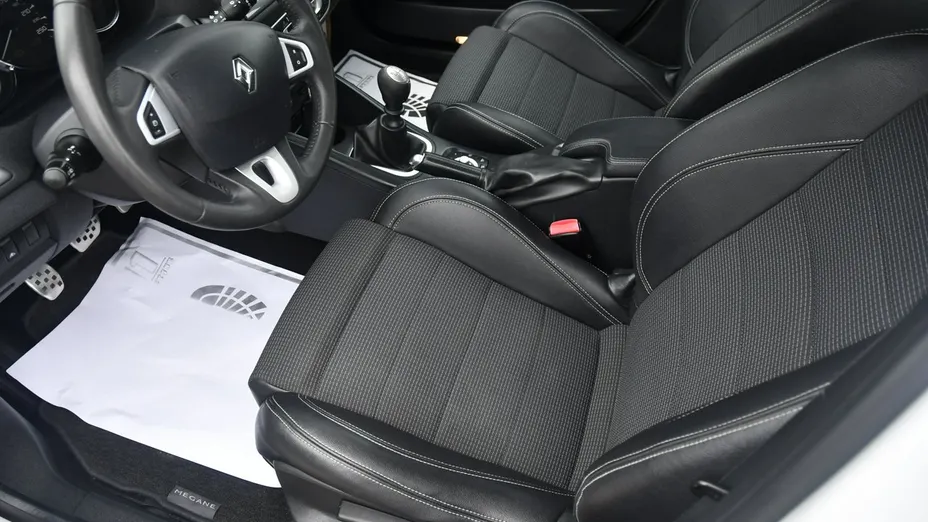 RENAULT Megane -