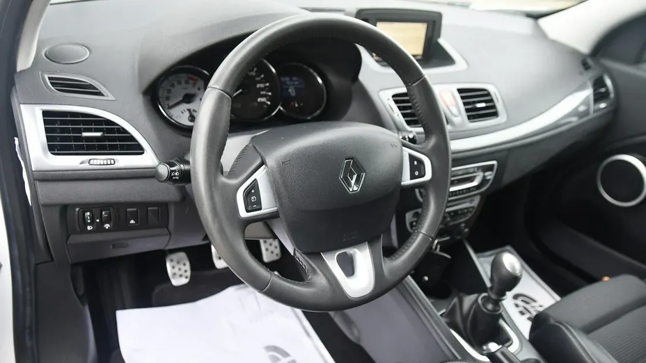 RENAULT Megane -