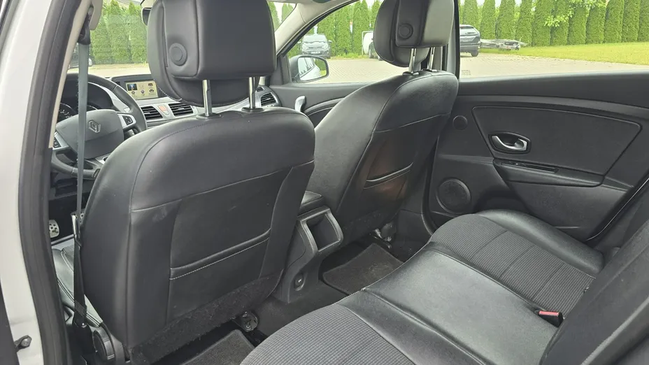 RENAULT Megane -