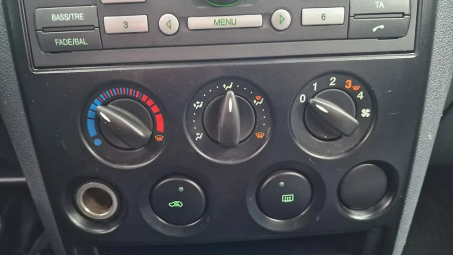 FORD Tourneo Connect -
