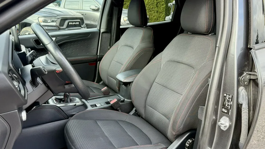FORD Kuga -