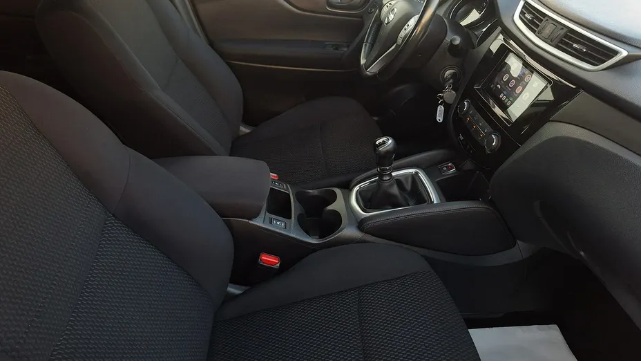 NISSAN Qashqai -