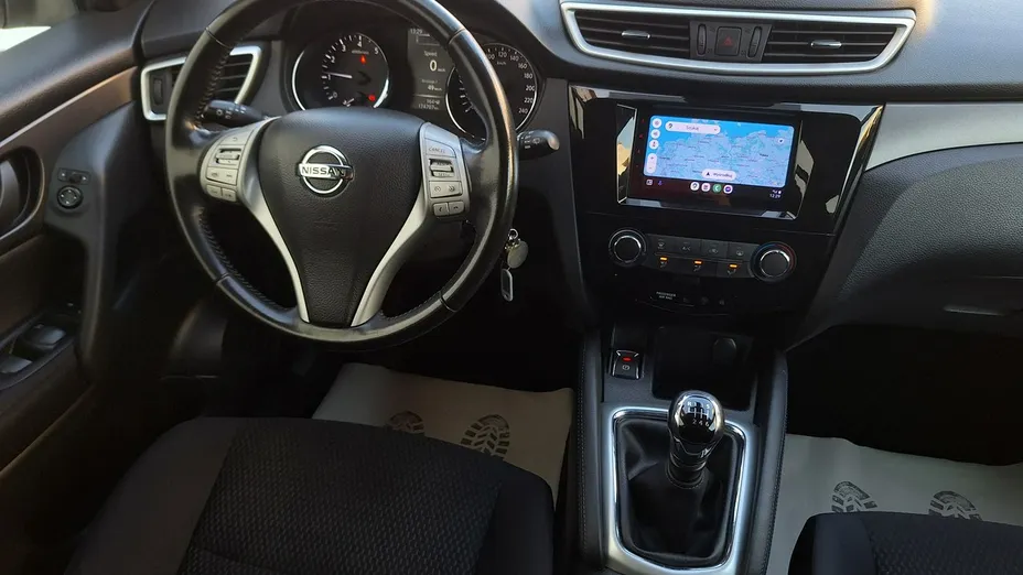 NISSAN Qashqai -