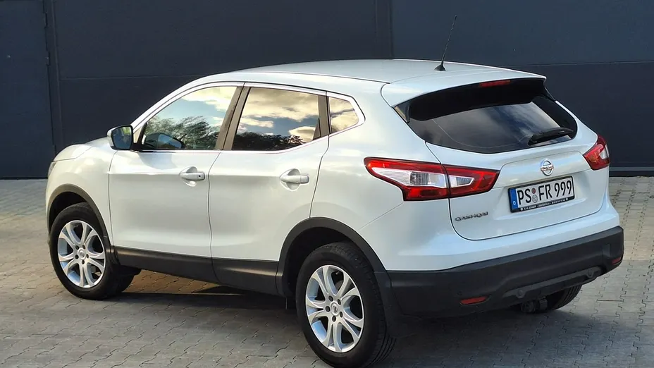NISSAN Qashqai -
