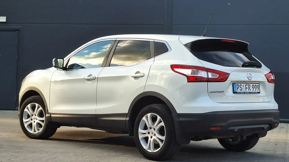NISSAN Qashqai -