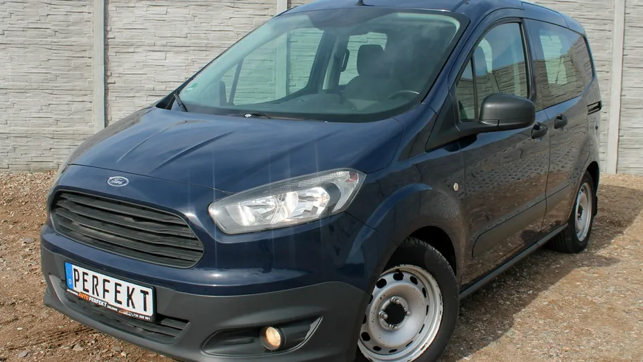 FORD Transit Courier -