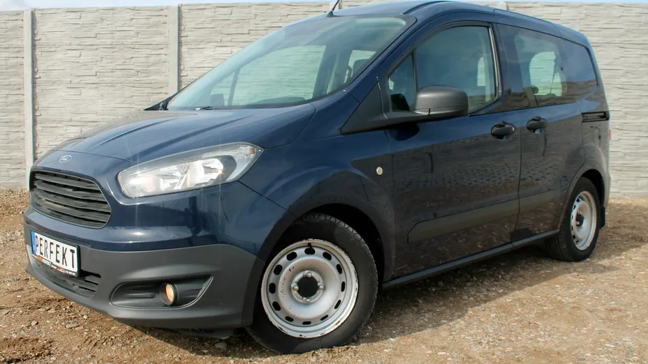 FORD Transit Courier -