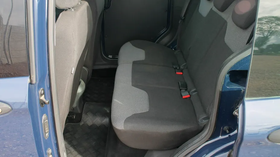 FORD Transit Courier -
