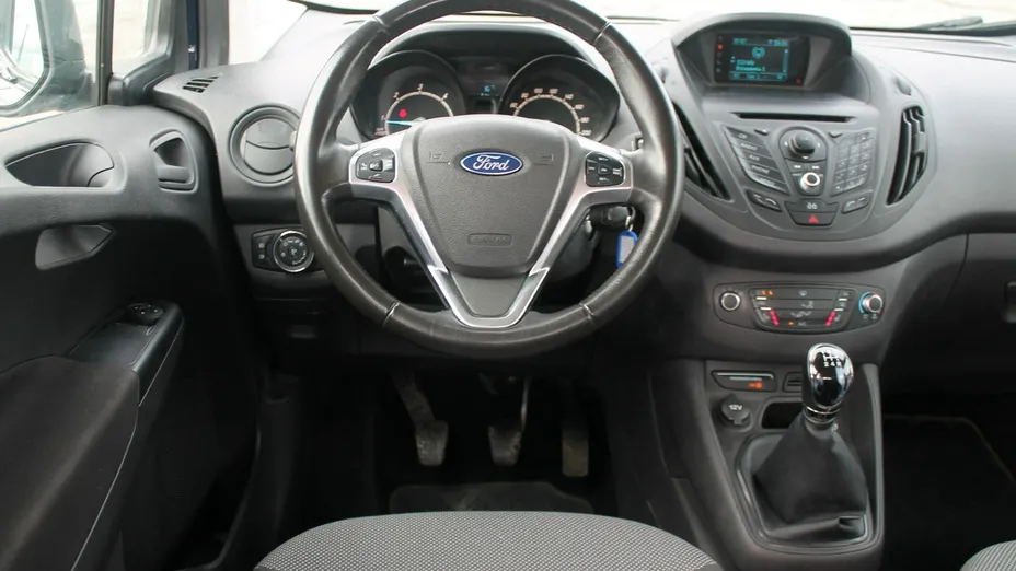 FORD Transit Courier -