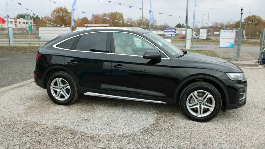 AUDI Q5 -