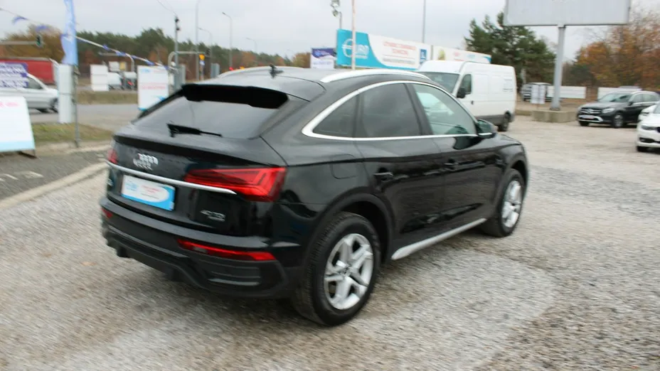 AUDI Q5 -