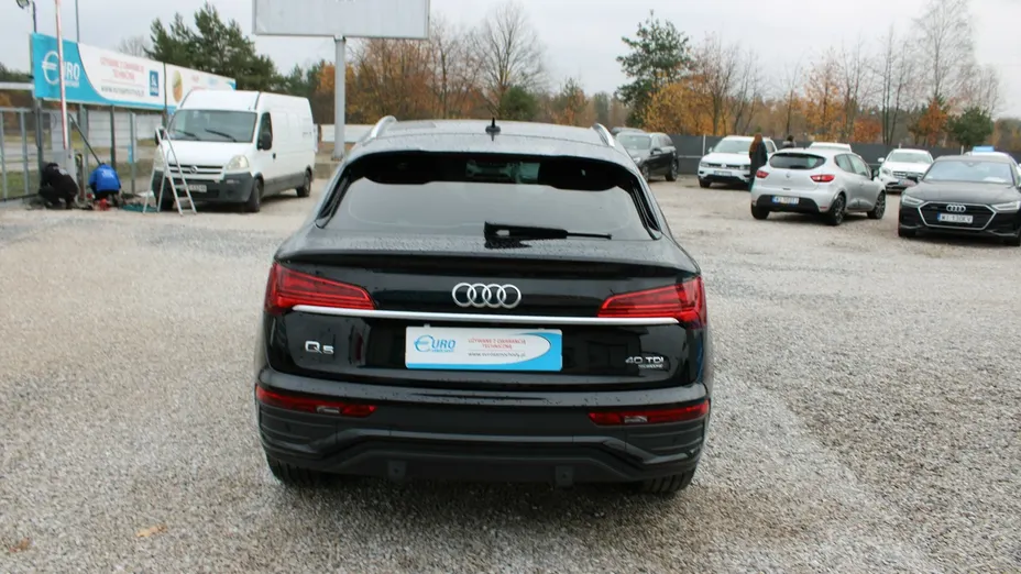 AUDI Q5 -