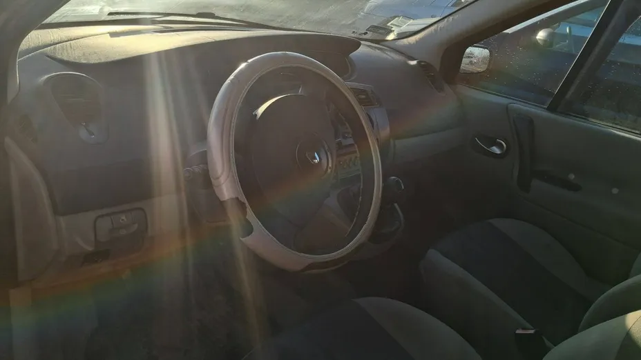 RENAULT Grand Scenic -
