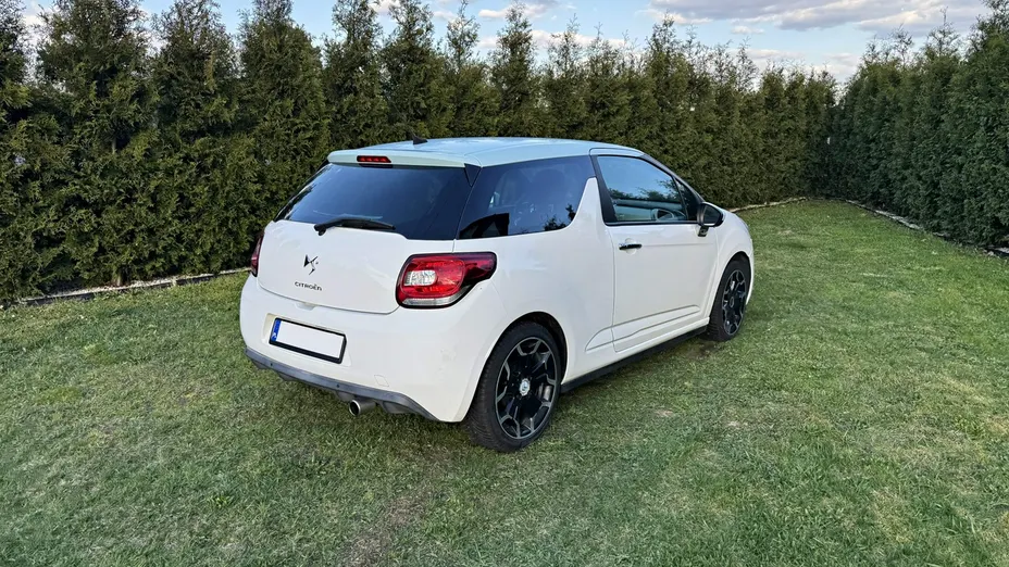 CITROEN DS3 -