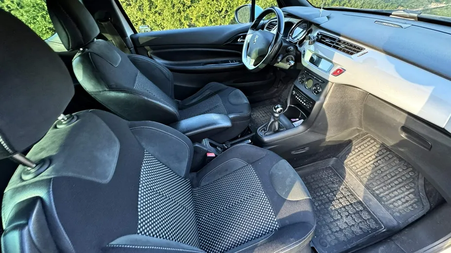 CITROEN DS3 -