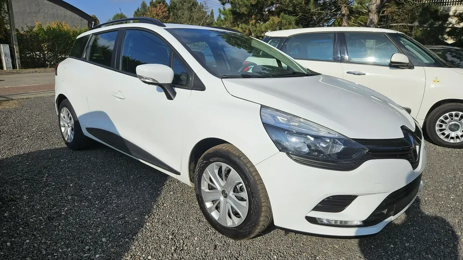 RENAULT Clio -