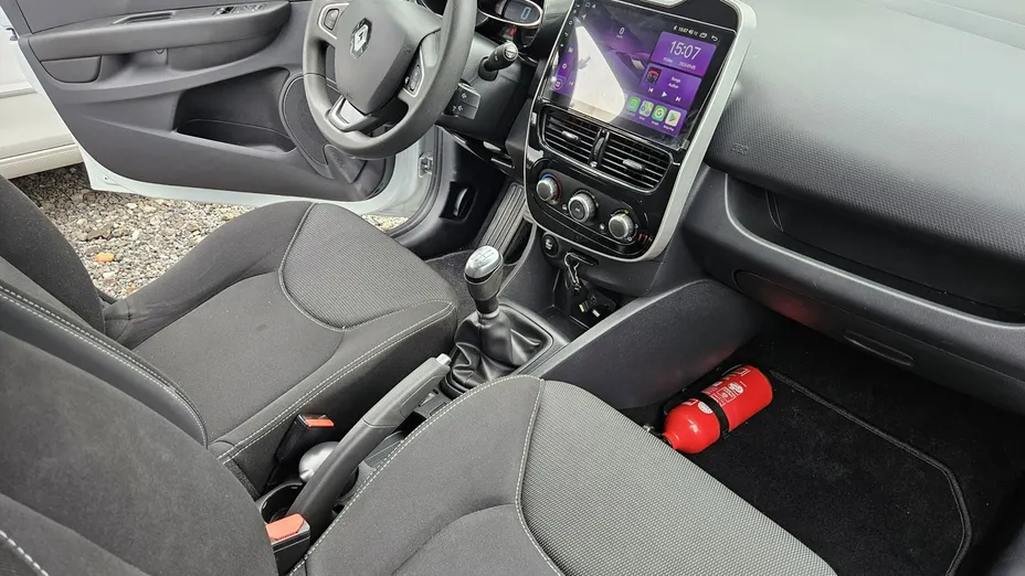 RENAULT Clio -