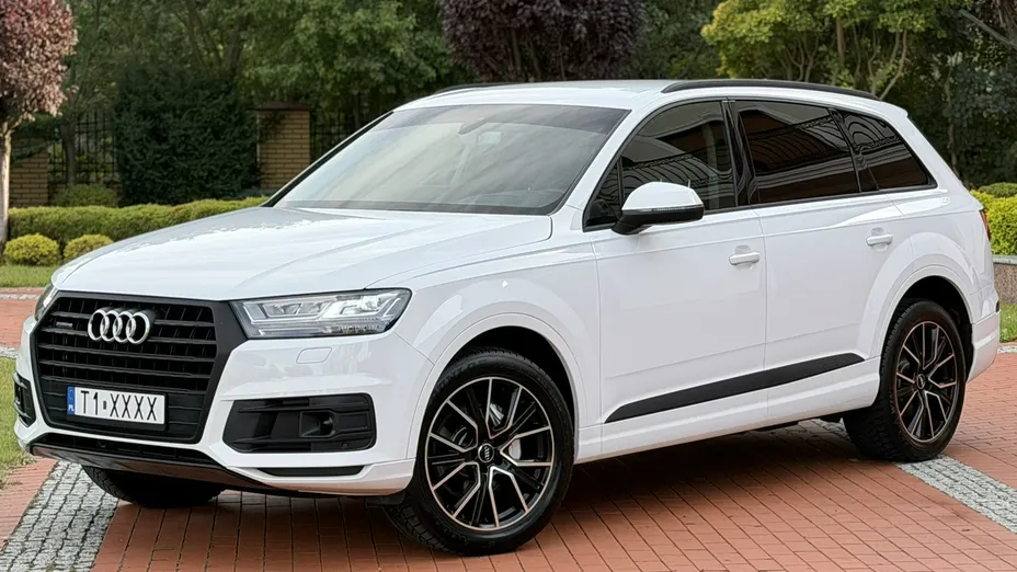 AUDI Q7 -