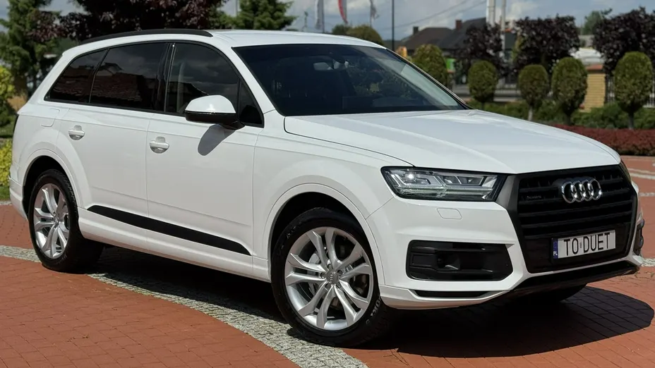 AUDI Q7 -