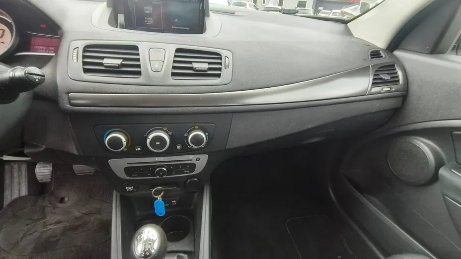 RENAULT Megane -