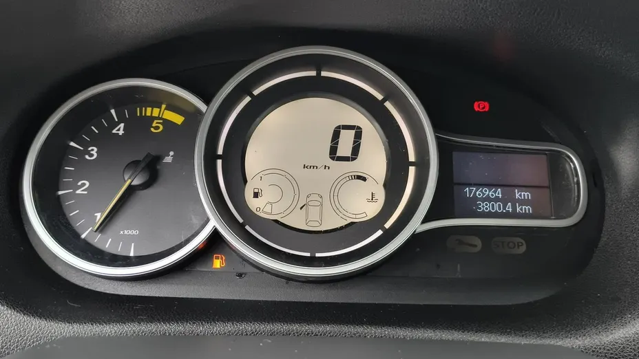 RENAULT Megane -