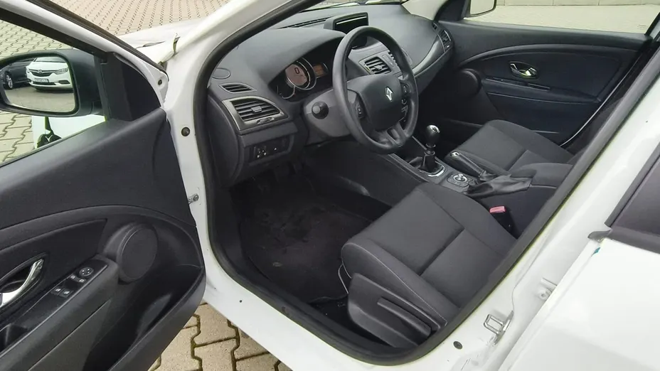 RENAULT Megane -