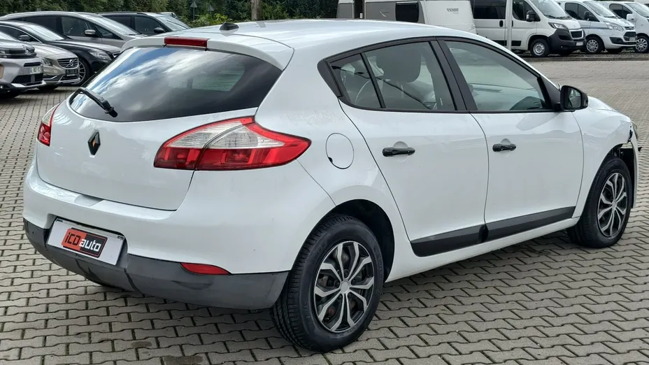 RENAULT Megane -