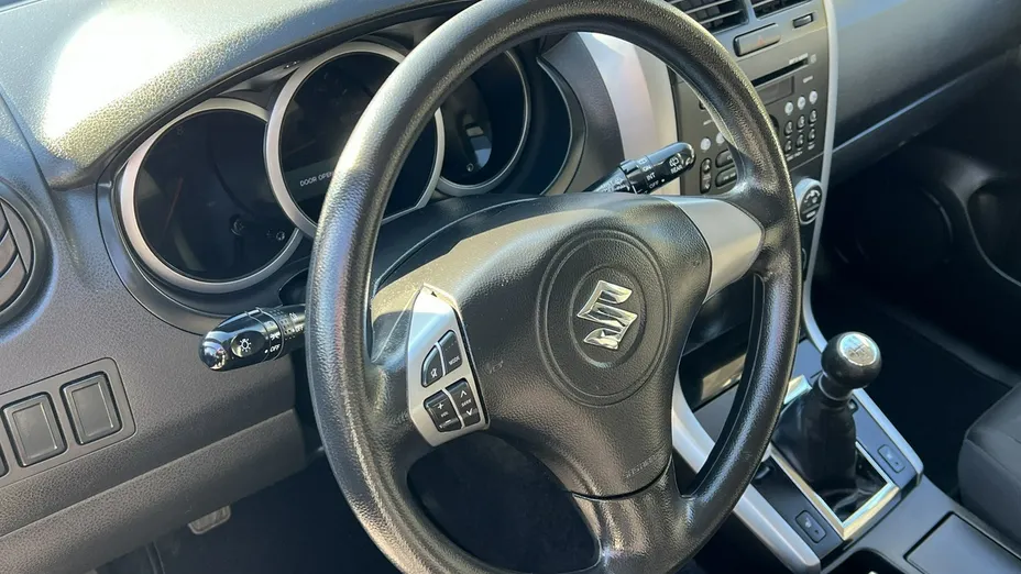 SUZUKI Grand Vitara -