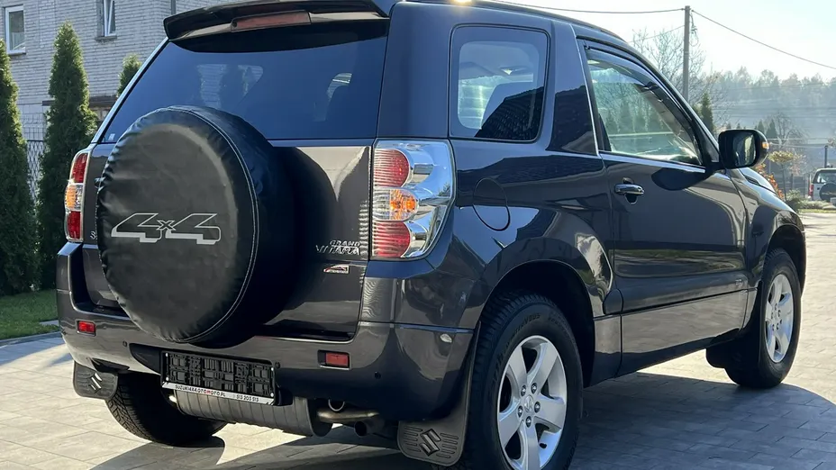 SUZUKI Grand Vitara -